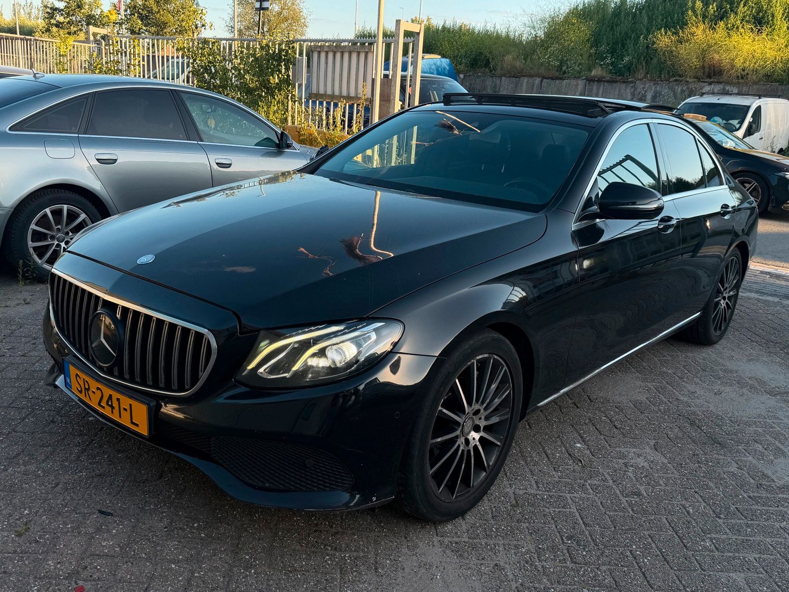 MERCEDES-BENZ E-klasse 220D Edition Prestige AUT Pano/Camera/F