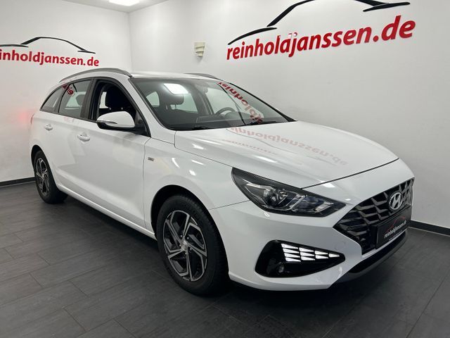 Hyundai i30 1.6 CDTI DCT Carplay DAB Kamera Klimaaut.