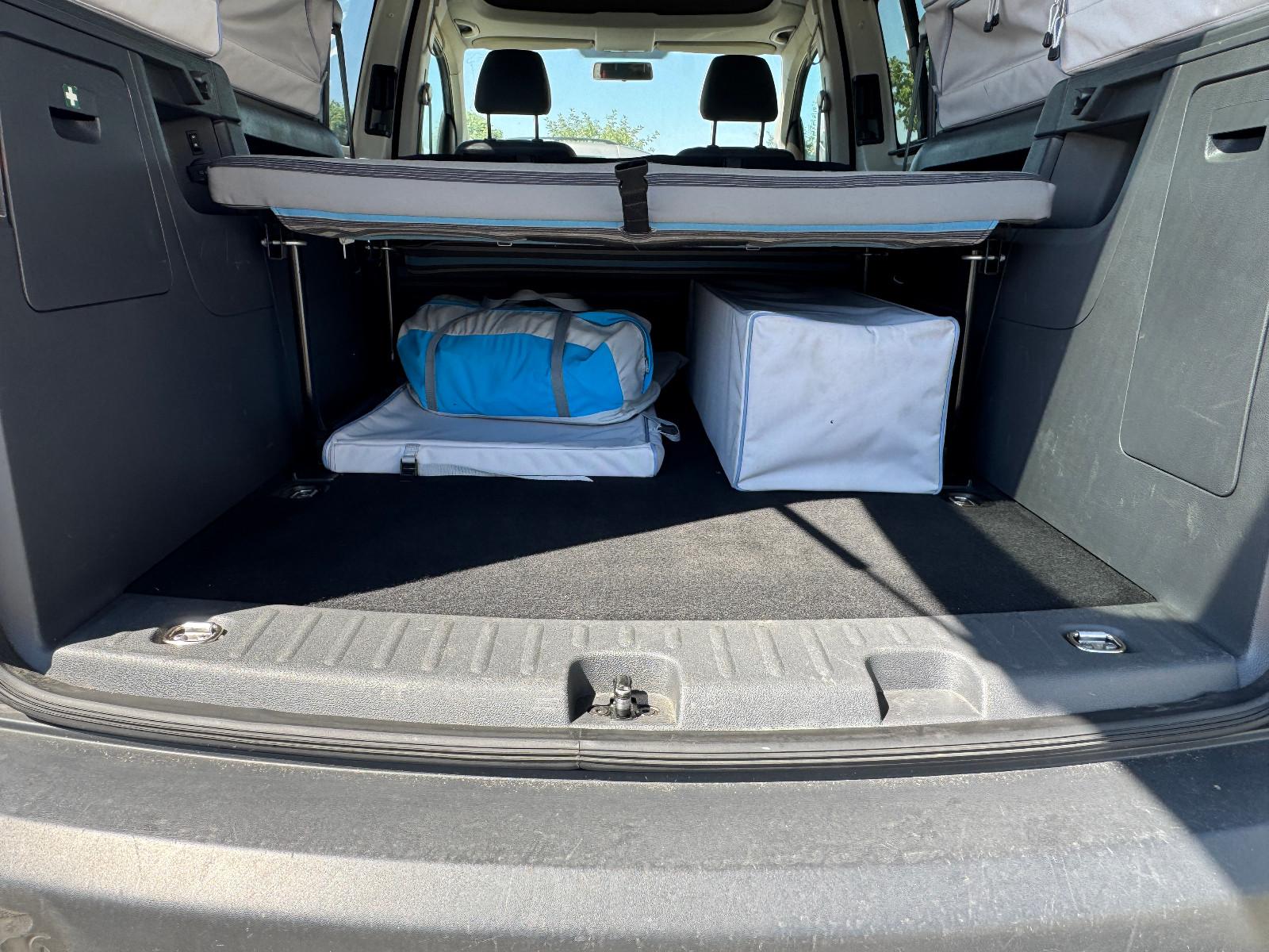 Volkswagen CADDY MAXI TRAMPER++1.HD+5-SITZE+SCHLAFBANK++