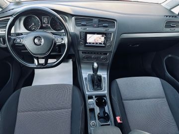 Volkswagen Golf - 9