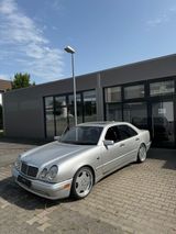 Mercedes-Benz Mercedes Benz  E55 AMG - Mercedes-Benz E 55 AMG: Privatanbieter