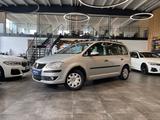 Volkswagen Touran Conceptline *KLIMA*TEMPOMAT*SZHZ* - Volkswagen Touran: Conceptline
