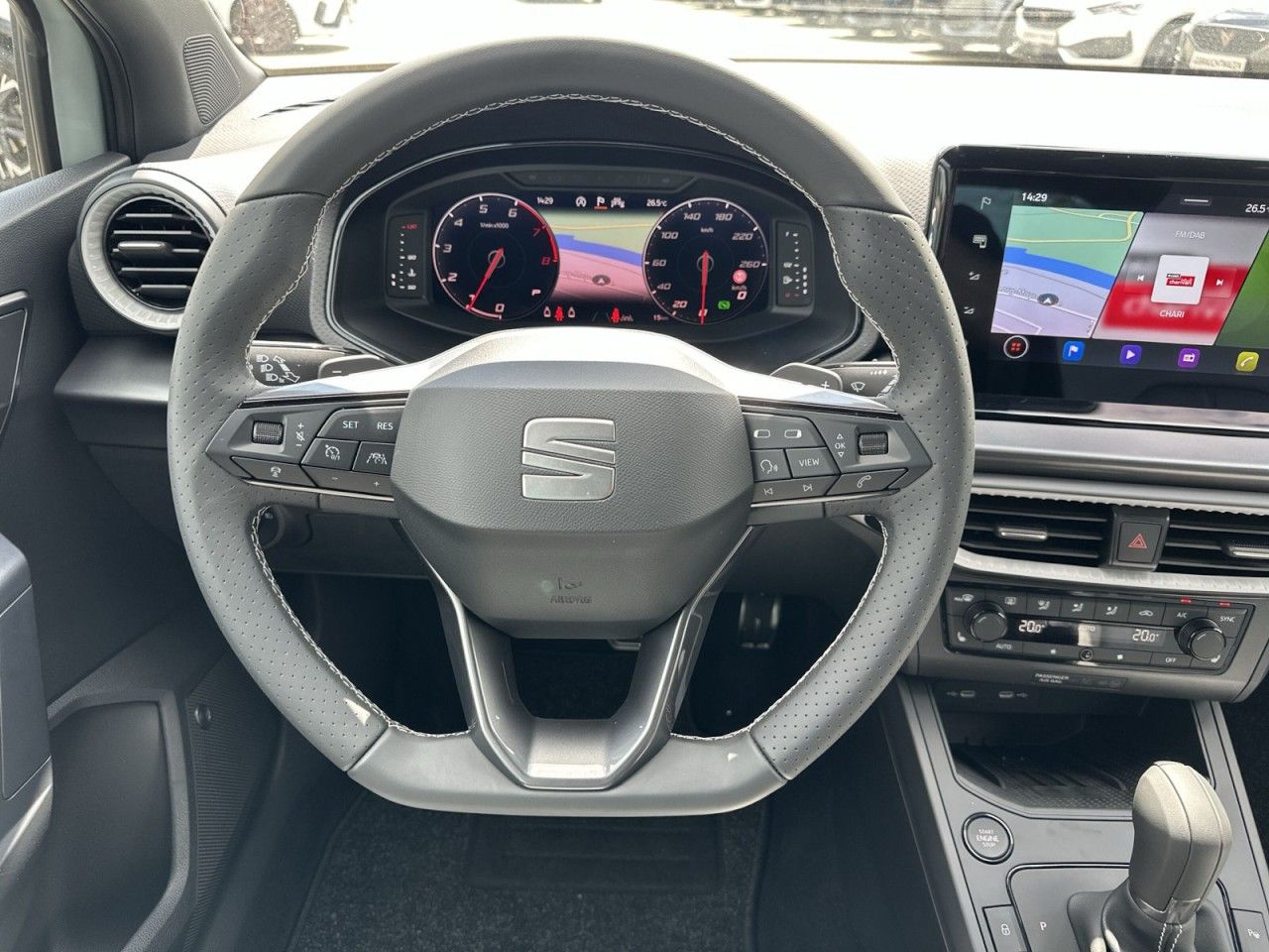 Fahrzeugabbildung SEAT Arona FR Black Edition 1.5 TSI 150 PS DSG - mit KI generiert/bearbeitet