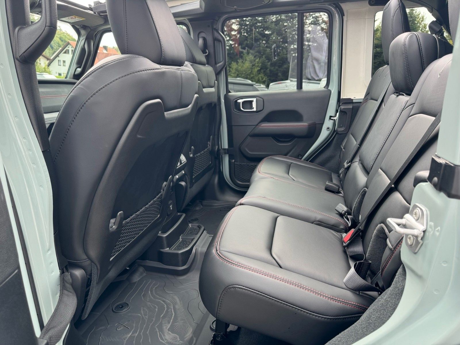 Fahrzeugabbildung Jeep Wrangler Unlimited Rubicon SkyOneTouch 2xKamera