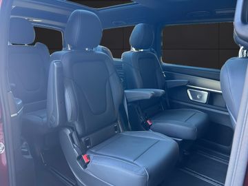 Mercedes V 250 - 12