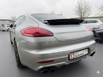 Porsche Panamera - 7