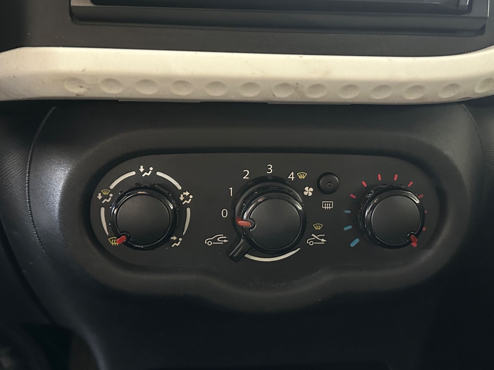 Twingo Life*2.HD*HU Neu*Service Neu*5-Türer*
