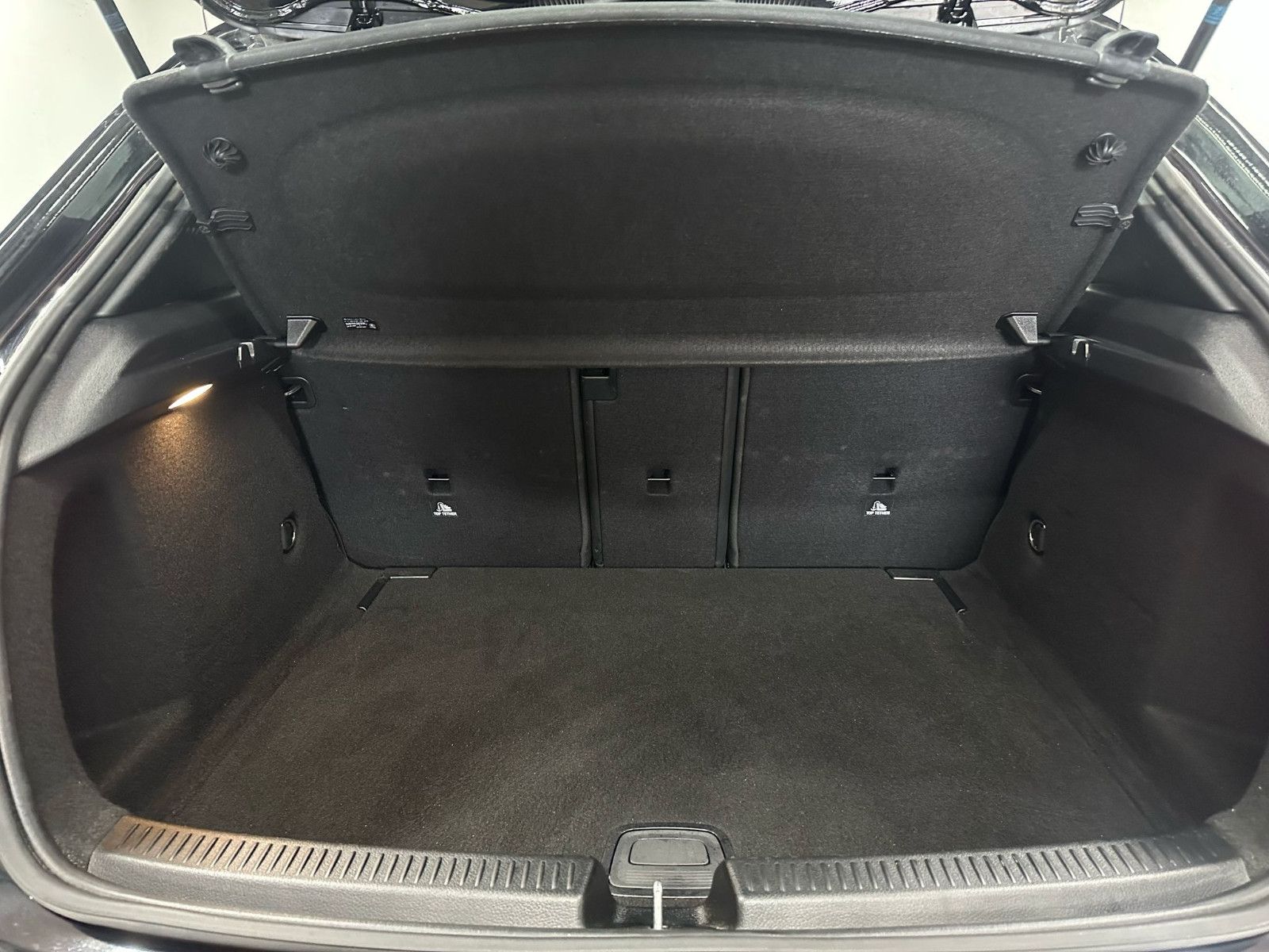 Fahrzeugabbildung Mercedes-Benz A 250 4MATIC AMG*KAMERA*PANO*SPUR*SH*TEMPO*19"