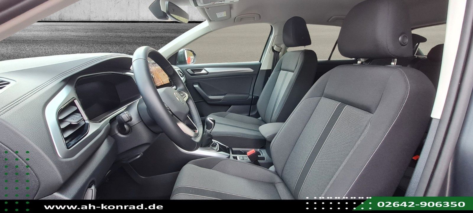 Fahrzeugabbildung Volkswagen T-Roc Life 1.0TSI*NAVI*PDC*WINTERPAKET*