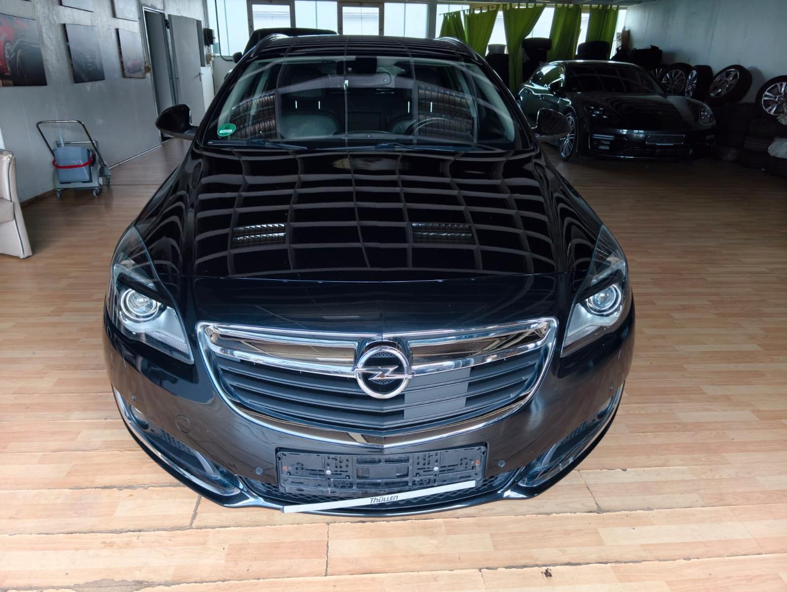 Opel Insignia A Sports Tourer ACC*Leder*Digital-Tacho