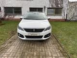 Peugeot 308 Allure Panorama,Kamera.NAVI - Peugeot 308 Unfallwagen