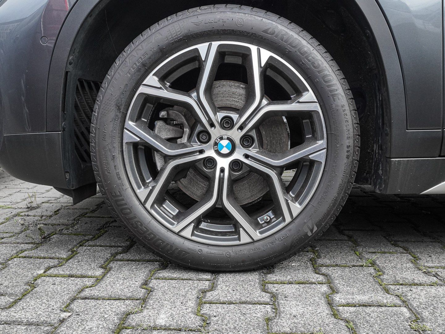 BMW X1 sDrive20i xLine PANO NAVI LED PDC V H DAB foto 3