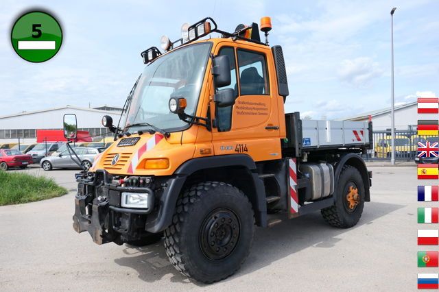 Unimog U400  405/12 AHK KLIMA ZAPFWELLE vorn SFZ KOMMUN