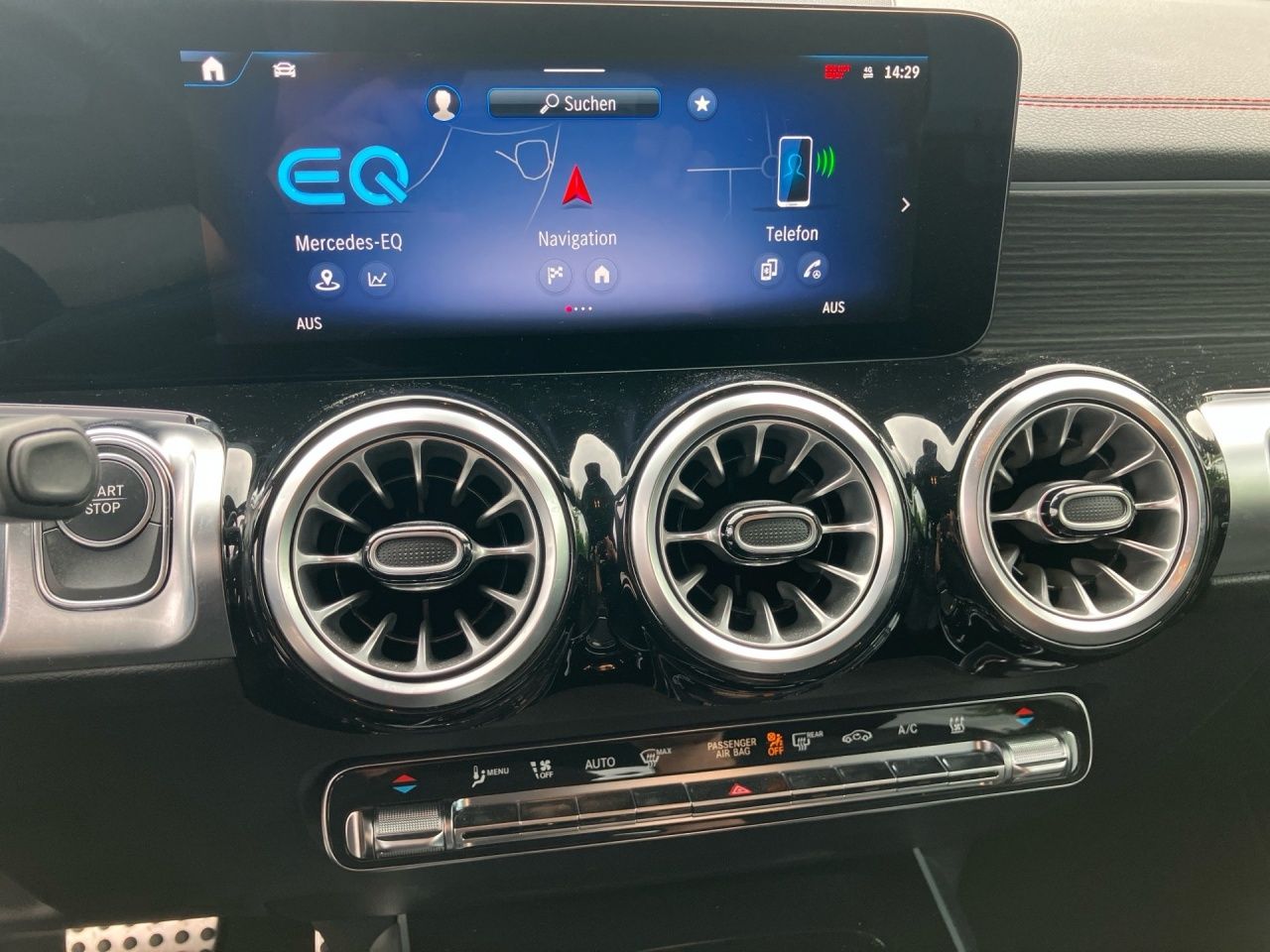 Fahrzeugabbildung Mercedes-Benz EQB 300 4M AMG AHK Pano 360°Kamera LED KeylessGo