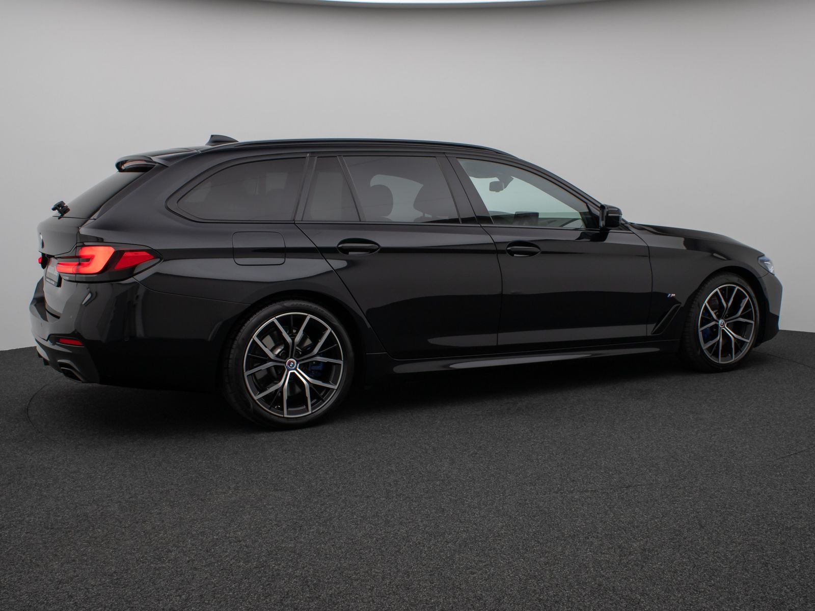 Fahrzeugabbildung BMW 540d xD M Sport Kamera Laser HUD DAB H/K Komfort