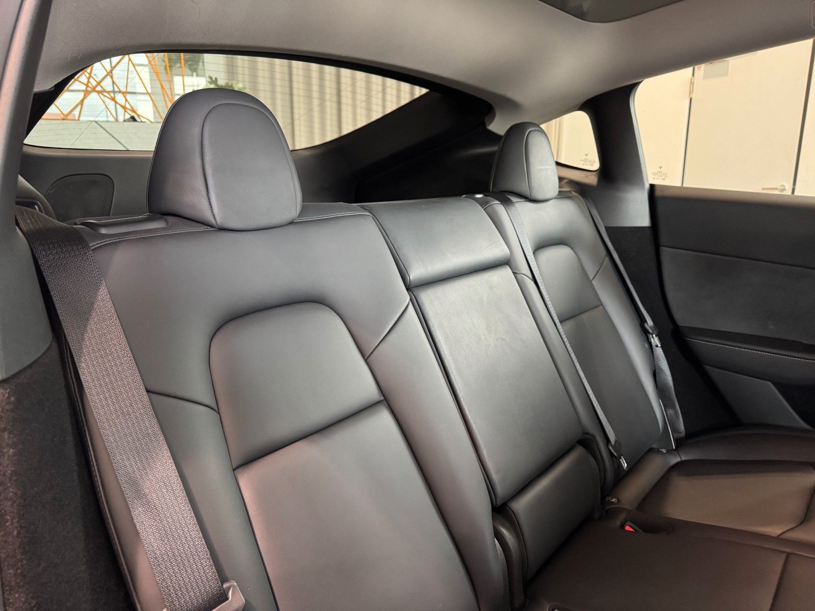 Tesla Model Y AWD Long Range Dual Motor Panorama AHK foto 17