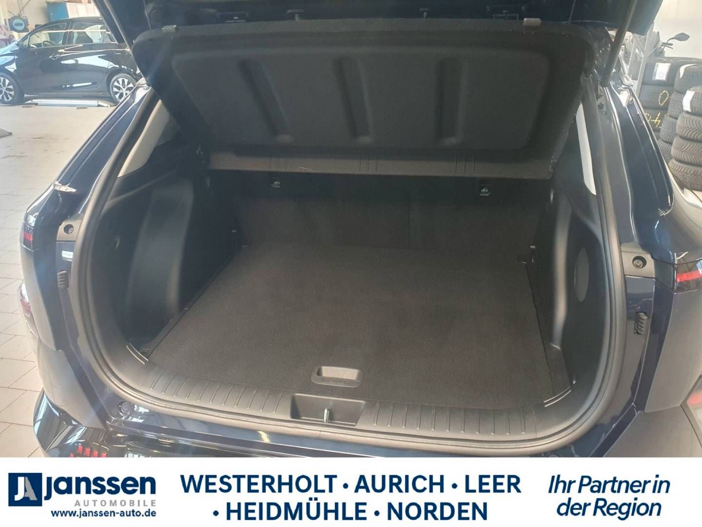 Fahrzeugabbildung Hyundai KONA Elektro 65,4kWh/TREND-Paket/ BOSE Sound/Aut