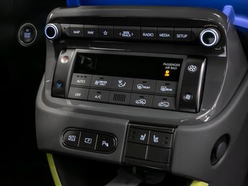 Hyundai Inster Elektro 85 kW FWD Cross Autobahnassistent