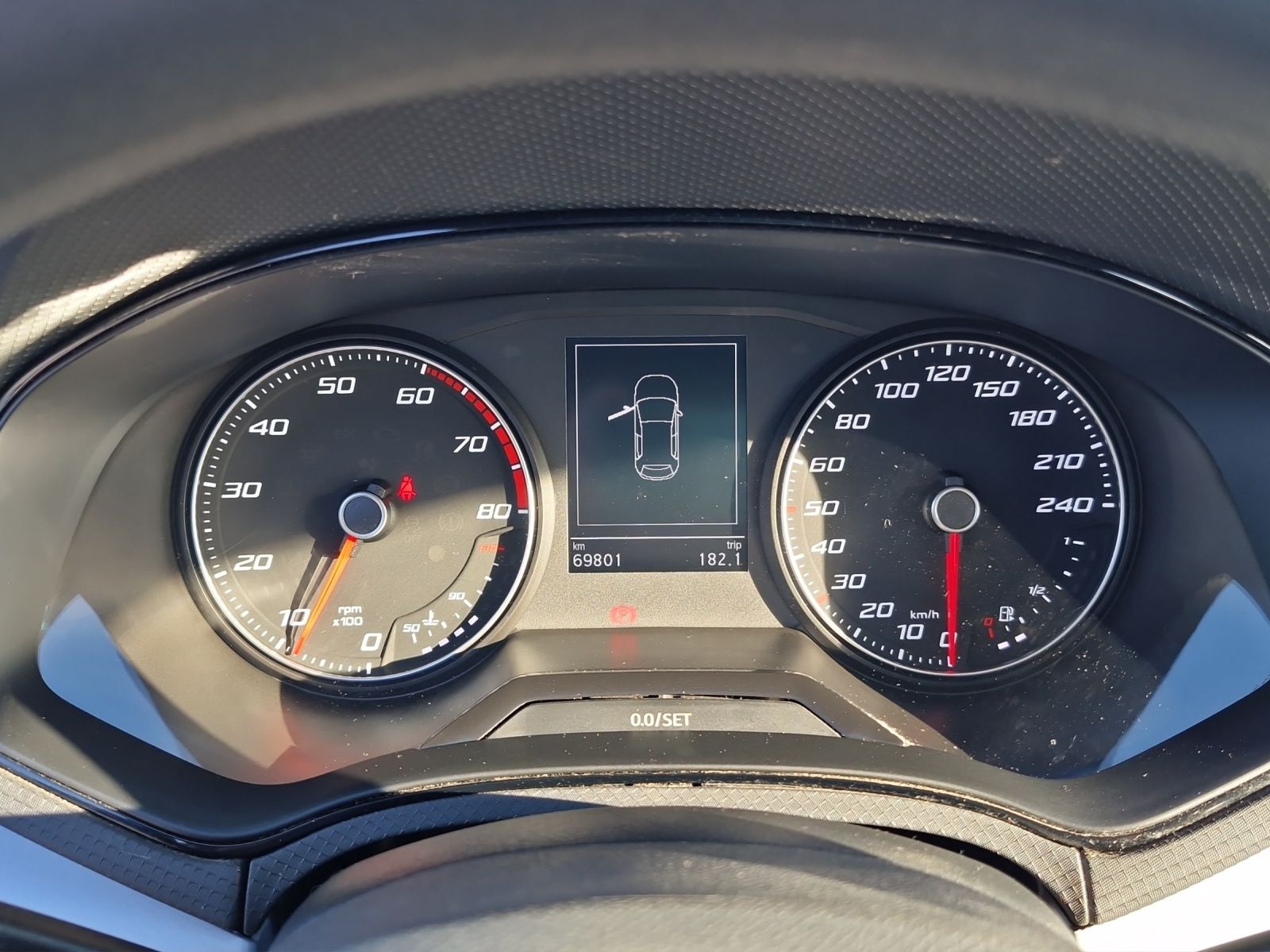 Fahrzeugabbildung SEAT Ibiza Reference 1.0 MPI LED KLIMA