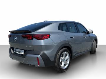 2025 BMW IX2 照片 3
