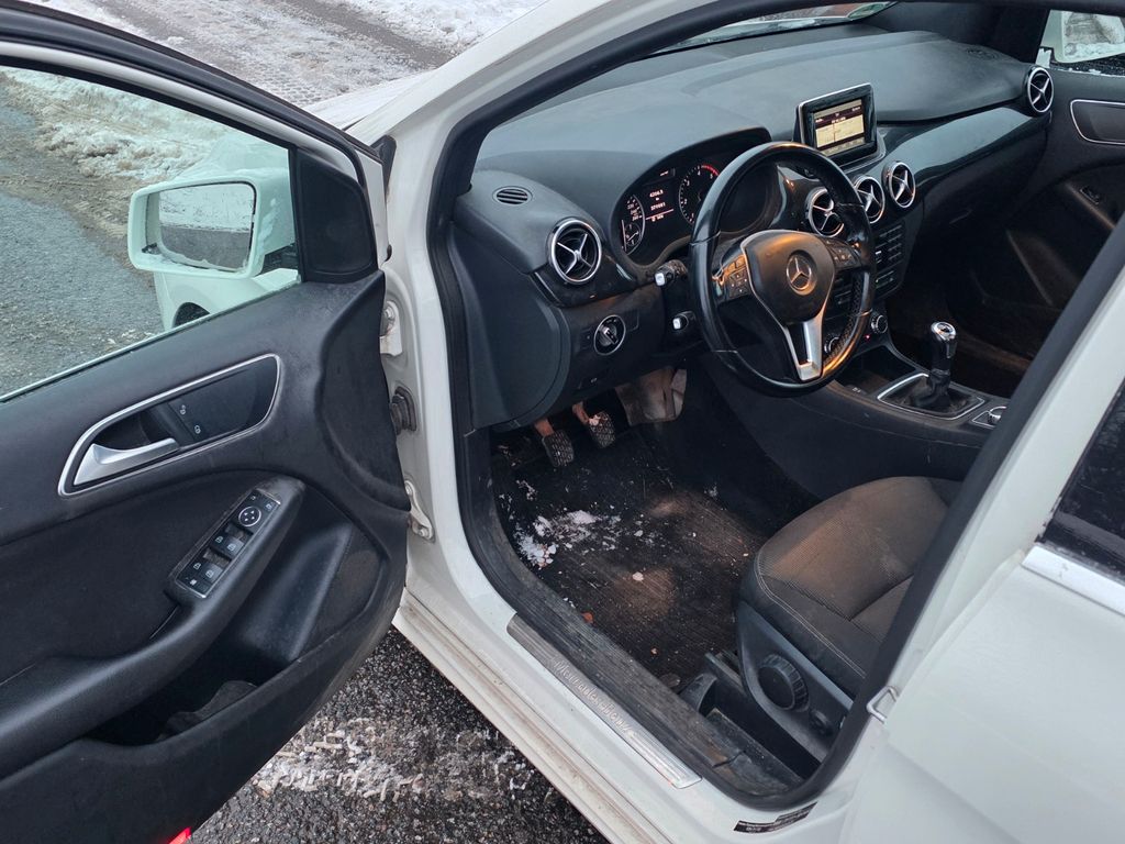 Angebot ansehen Mercedes-Benz B 180