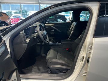 Bild 9 Opel Astra 1.2 Turbo 96kW GS Auto