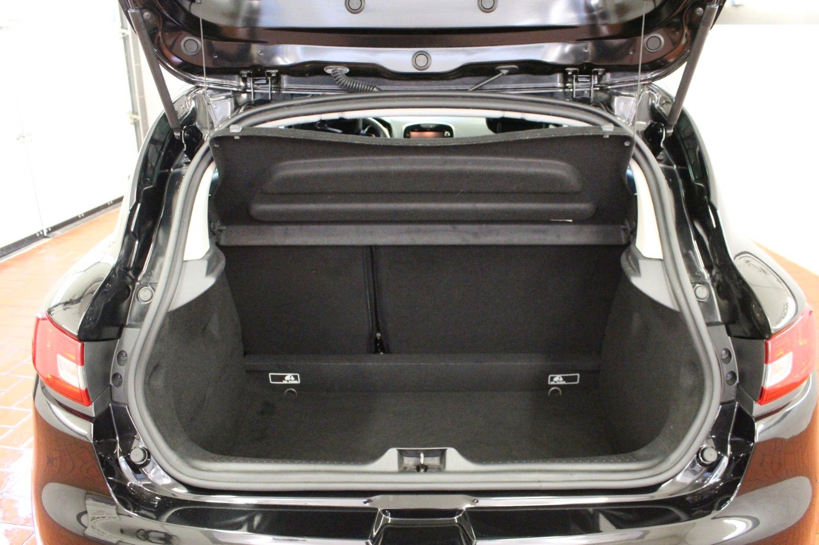 Fahrzeugabbildung Renault Clio TCe 90 GT Line *Navi*Klima*Winterräder *