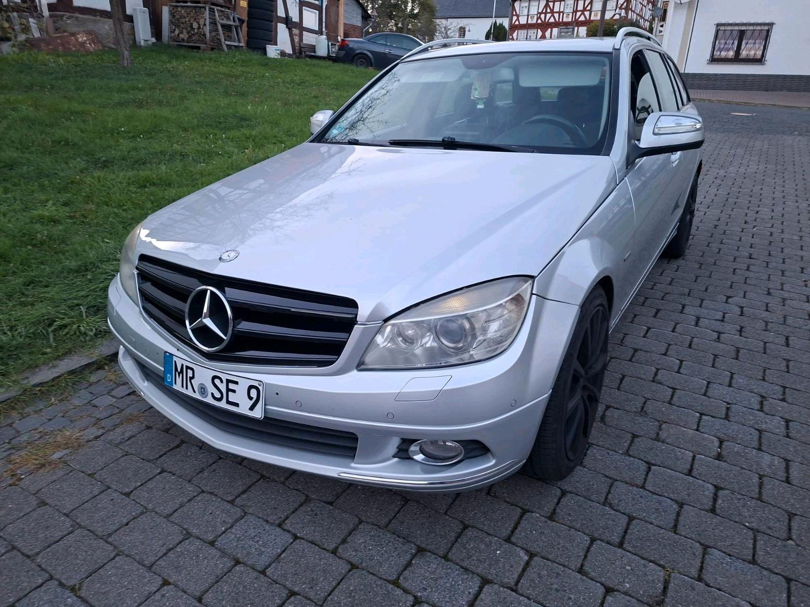 Mercedes-Benz C 320