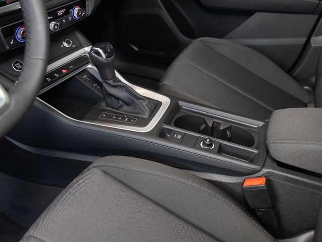 Bild #12: Audi Q3 S line 35TDI Stronic Navi LED Panorama virtua