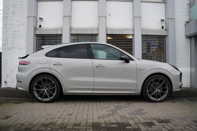 Porsche Cayenne E-Hybrid Coupé LEICHTBAU SPORTPAKET-ACC