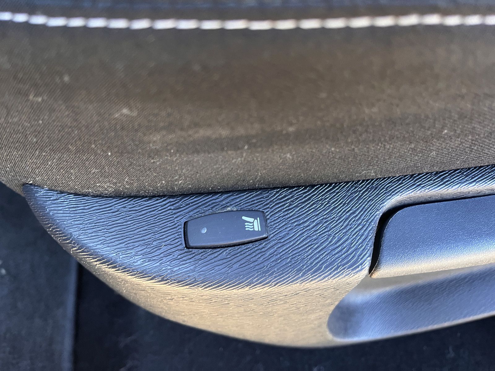 Fahrzeugabbildung Renault Kangoo Limited 1.2