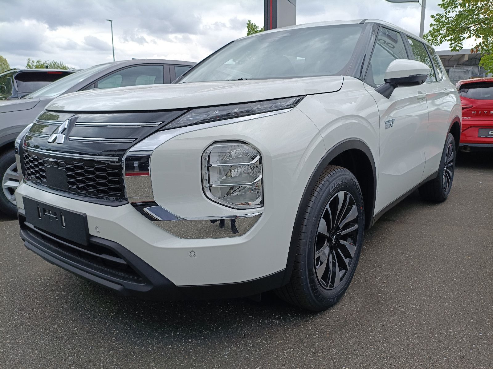 Mitsubishi Outlander - Bild 1