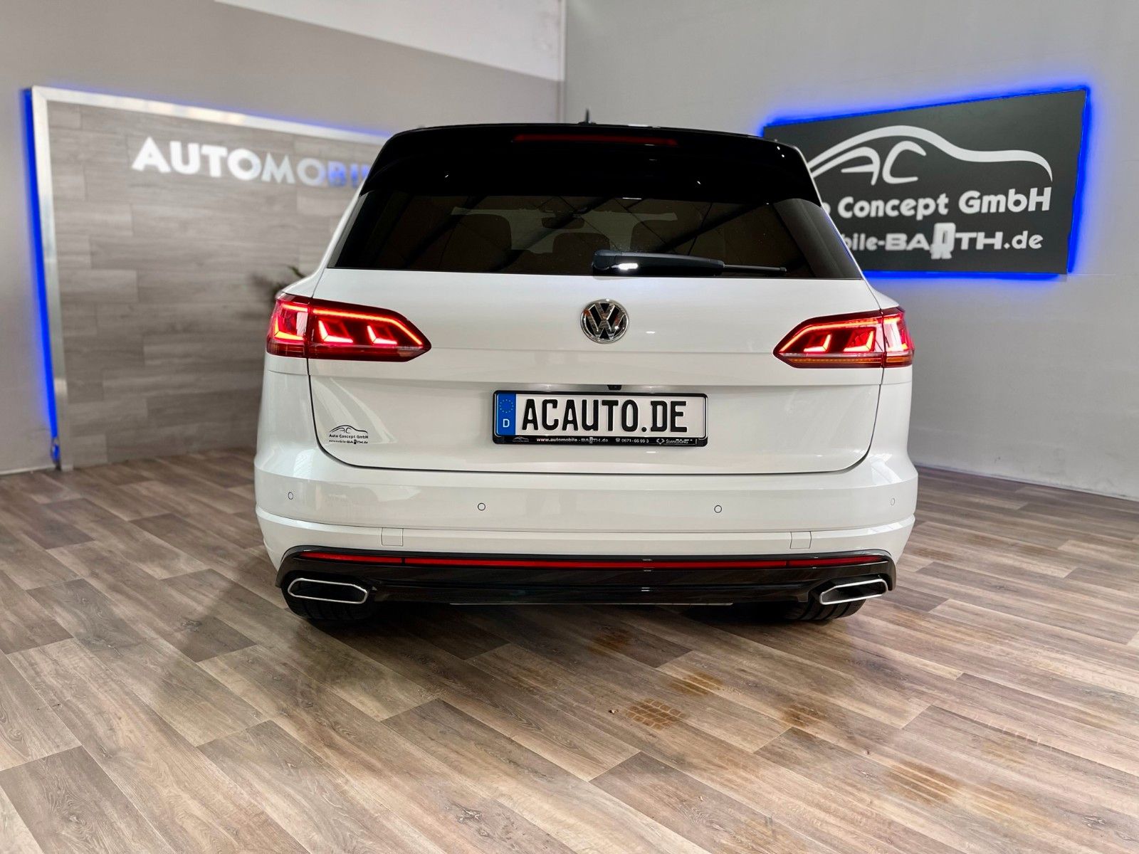Fahrzeugabbildung Volkswagen Touareg 3.0TDI V6 R-Line 4M*Vision*IQ-Light*Ambi
