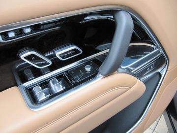 Land-Rover Range Rover - 10