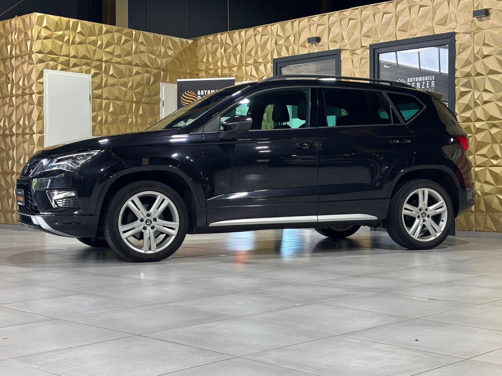 Fahrzeugabbildung SEAT Ateca FR'/LED/NAVI/KAMERA/ALCANTARA/ASSIST