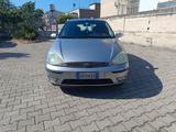 Ford Focus 1.8 TDCi (100CV) cat 5p. Zetec - Ford Focus aus 2003 mit Diesel-Antrieb