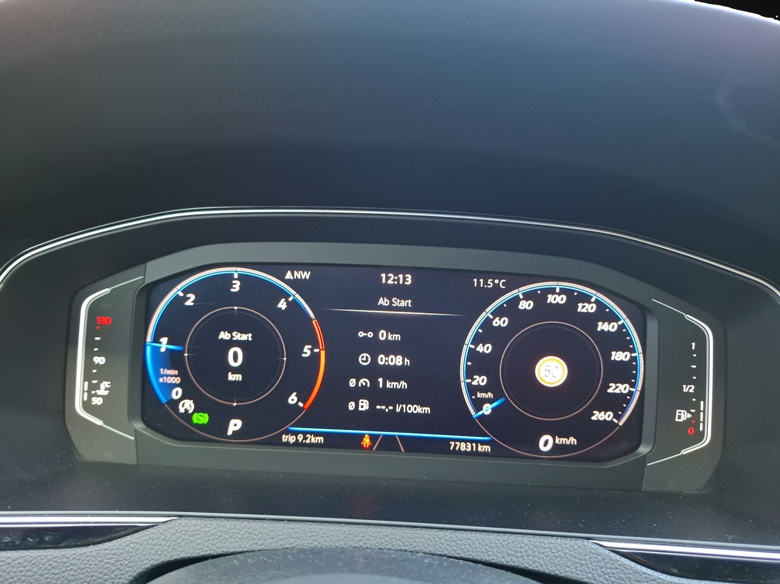 Fahrzeugabbildung Volkswagen Passat Variant TDI Business DSG Matrix AHK Navi