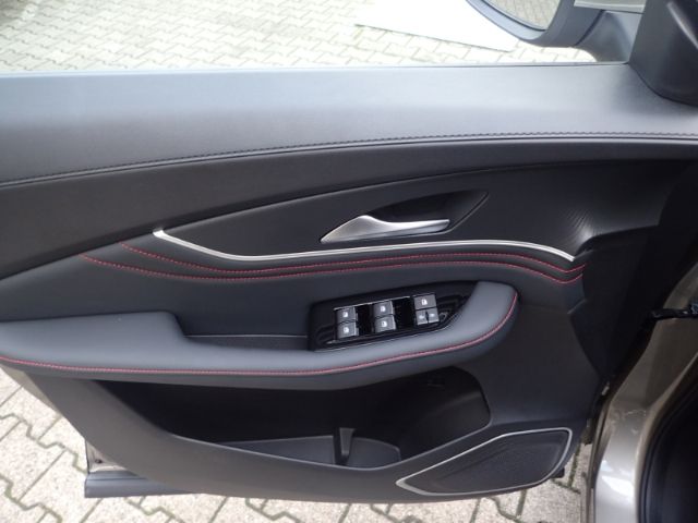 Fahrzeugabbildung DFSK Forthing 5 1.5 Facelift PanoD 360Cam SHZ WIFI To