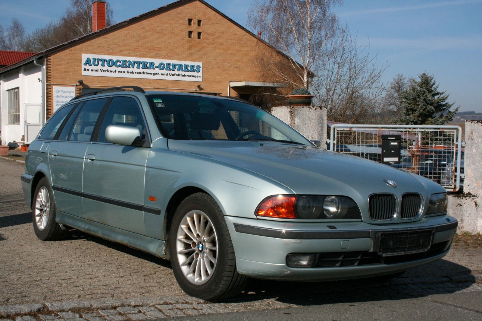 BMW BMW 530d Touring "Edition" "TÜV 01/28"