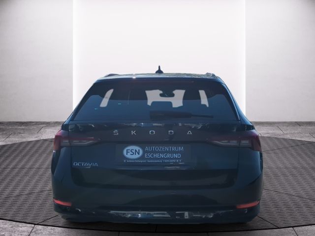Fahrzeugabbildung SKODA Octavia Combi 2.0 TDI DSG Clever NAV AHK STANDHZ
