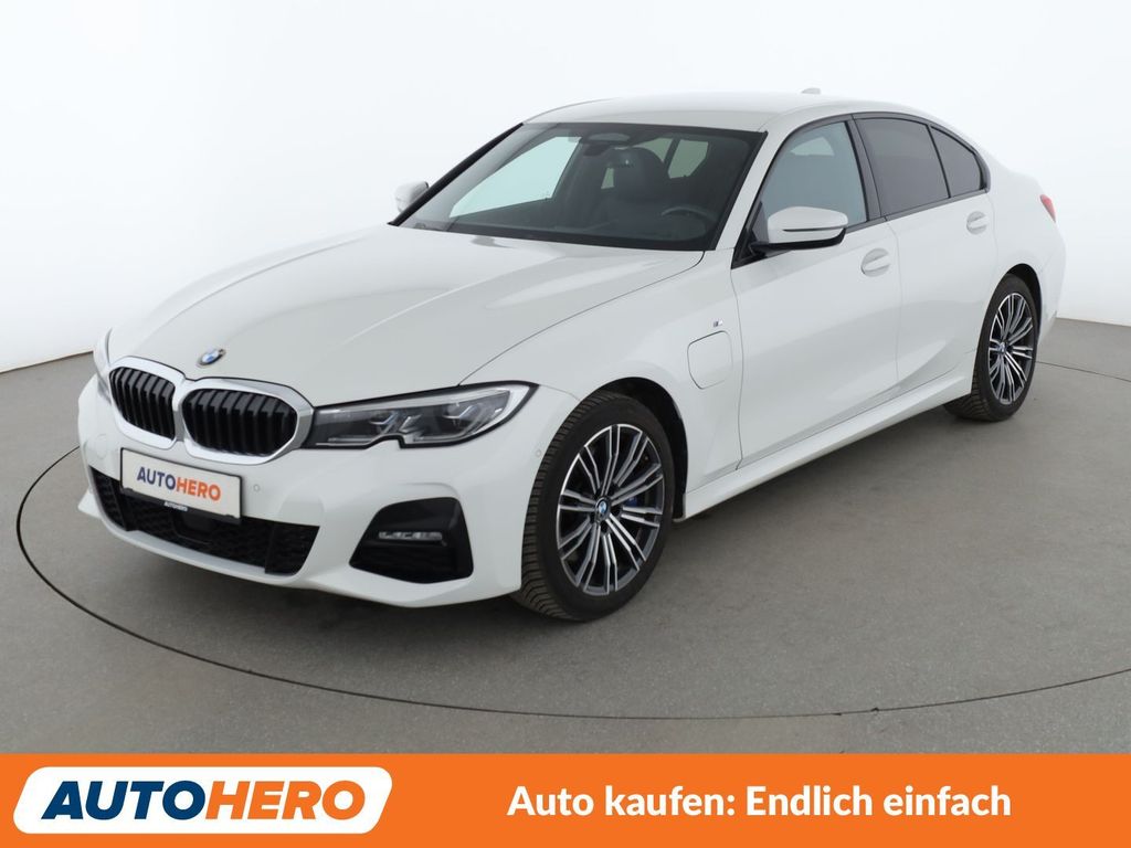 Image of BMW 330