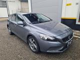 Volvo V40 T3 R-design Kinetic - Volvo V40 mit Benzin-Antrieb: Limousine, R Design