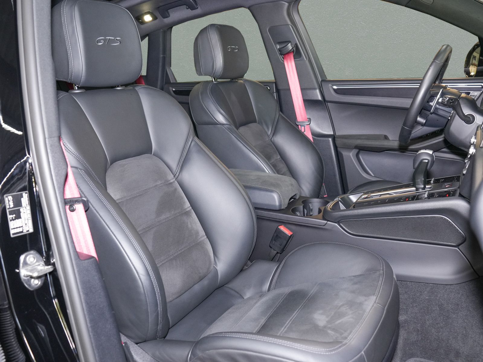 Fahrzeugabbildung Porsche Macan GTS - Luft|ACC|Pano|21"|Bose|Kam|SportChro