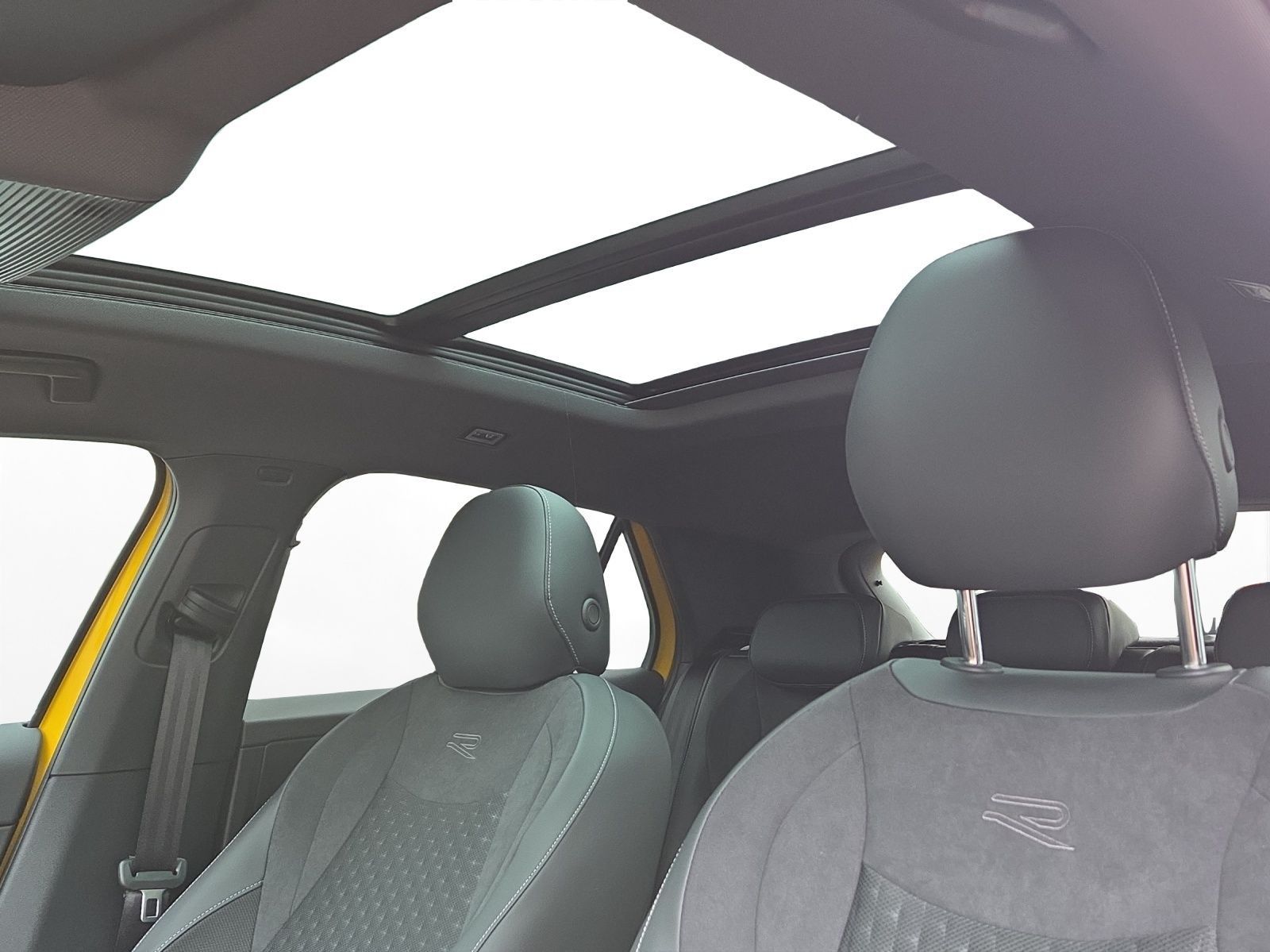 Volkswagen T-Roc - Bild 11