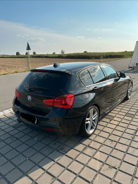 Image of BMW 120