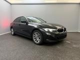 BMW 320d xDrive Limo SHADOW-LINE WIDE*LED*DRIVE ASSI - BMW 320: 320d X Drive