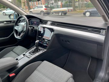 Volkswagen Passat Variant - 12
