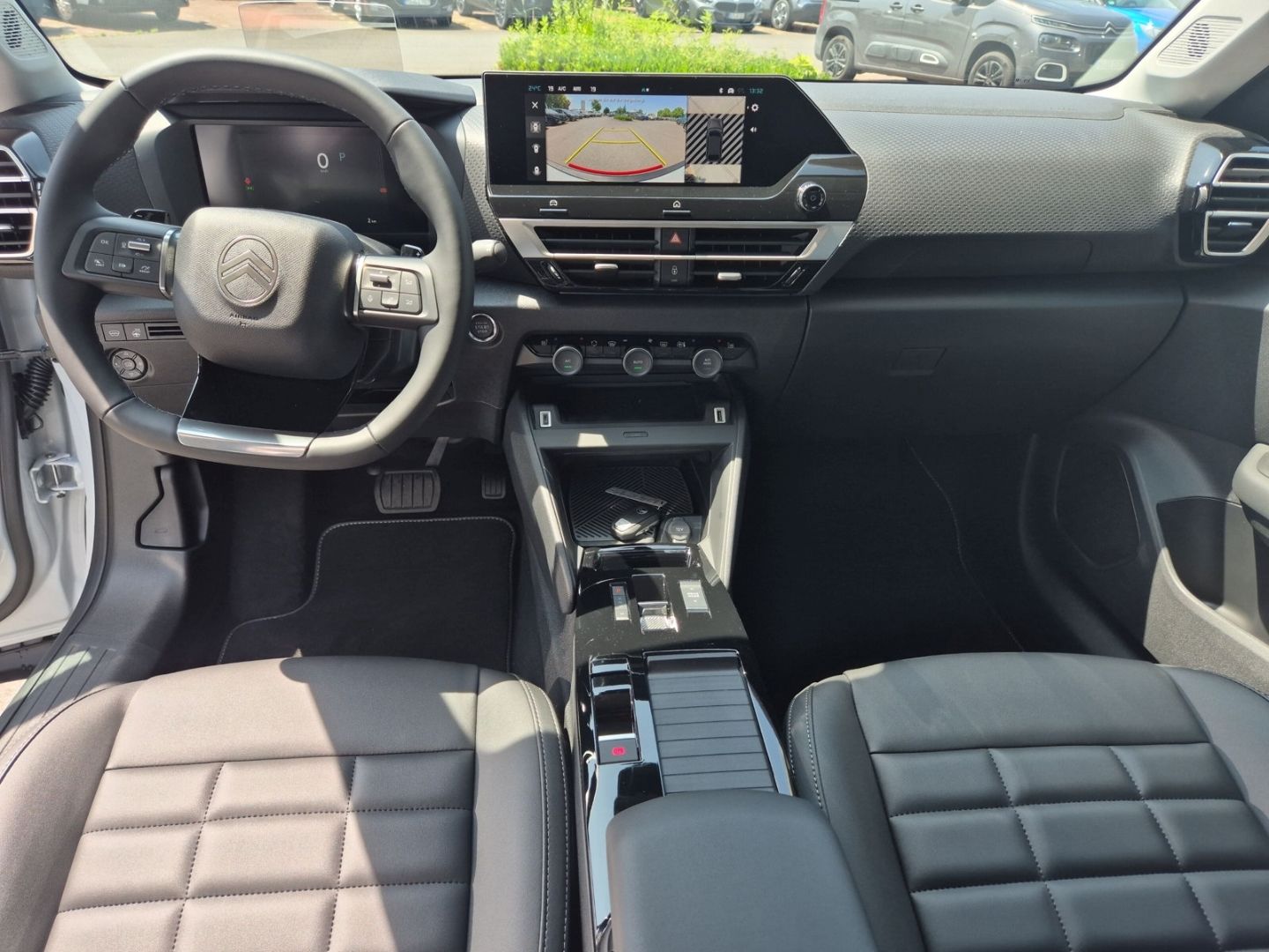 Fahrzeugabbildung Citroën C4 Max 1.2 PureTech 130 AT LED CarPlay SHZ