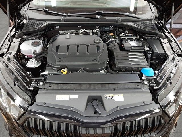 Fahrzeugabbildung Skoda Octavia Combi 2.0TDI Sportline AHK Matrix eleHec