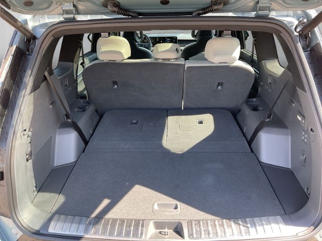 Fahrzeugabbildung Kia EV9 4WD GT-LINE LAUNCH EDITION ELEKTRO *7-SITZER
